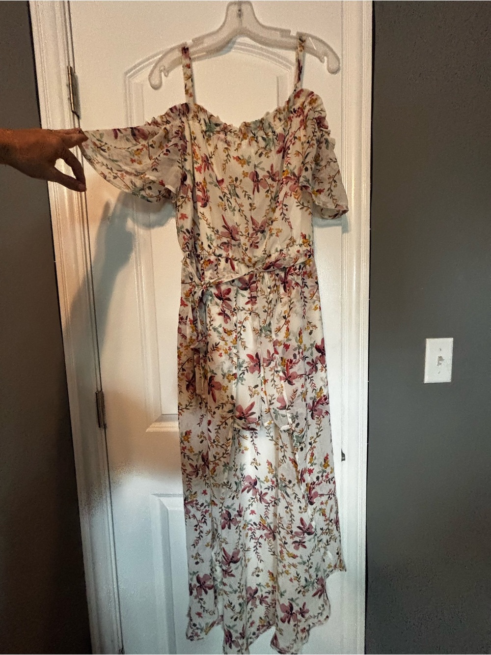 Lily Rose Off-Shoulder Floral Maxi Romper Dress in Cream and Pink XL